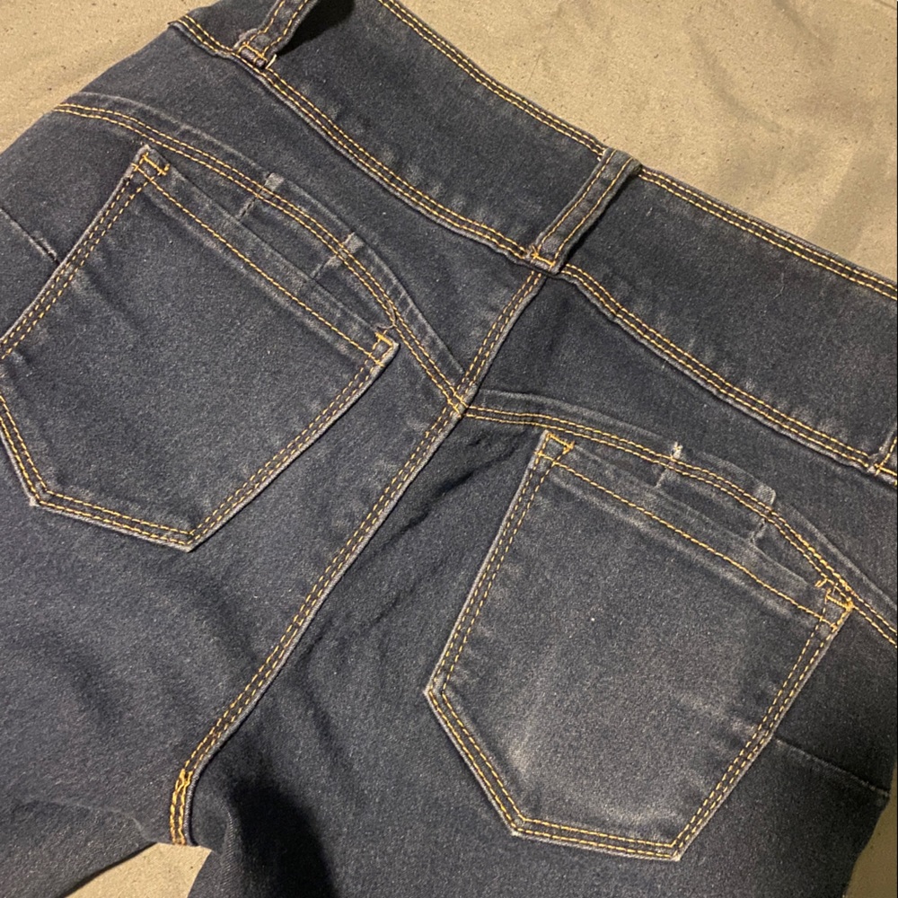 Jeans - Picture 3 of 6